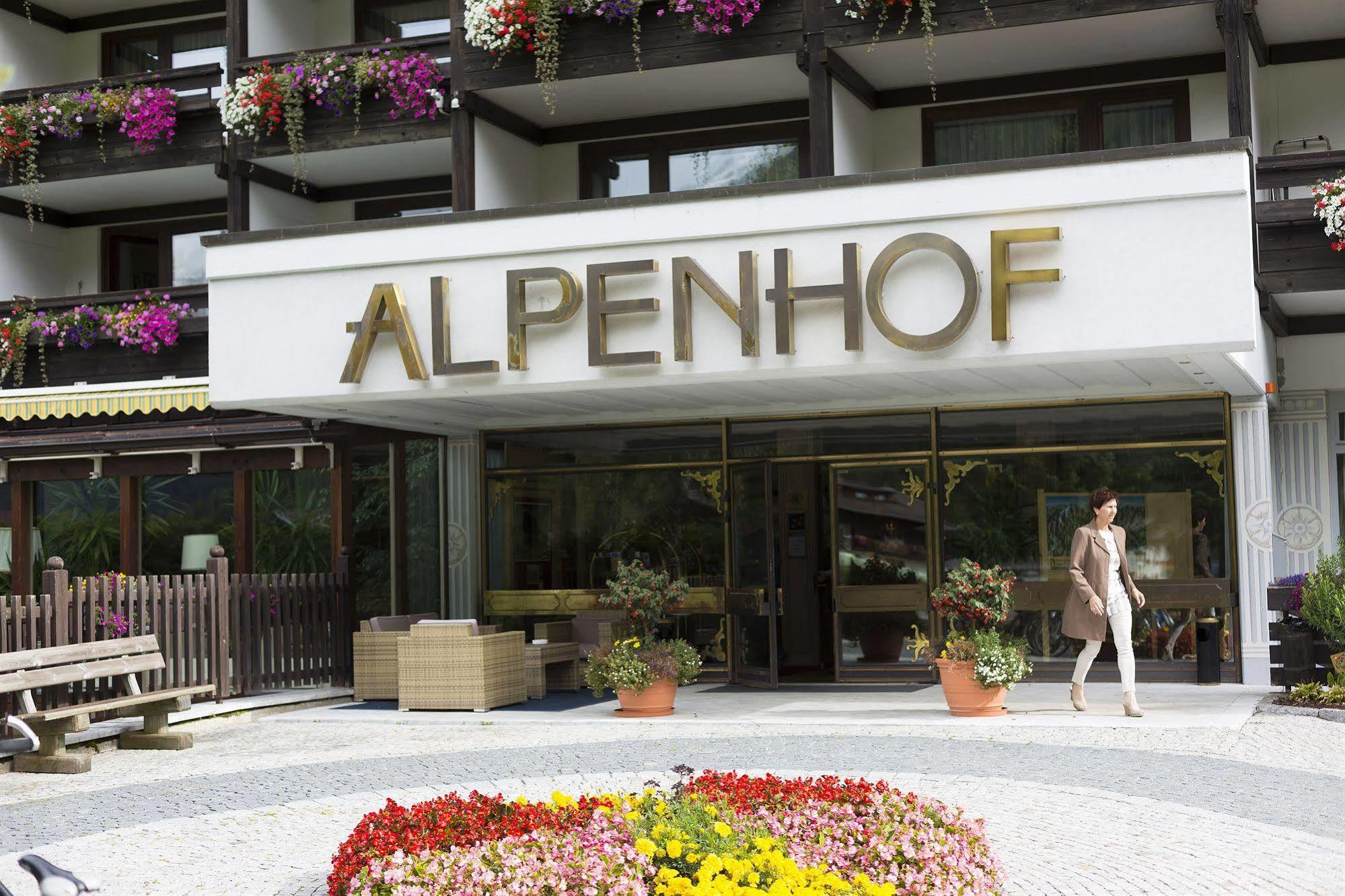 Hotel Alpenhof Sankt Jakob in Defereggen Exterior photo