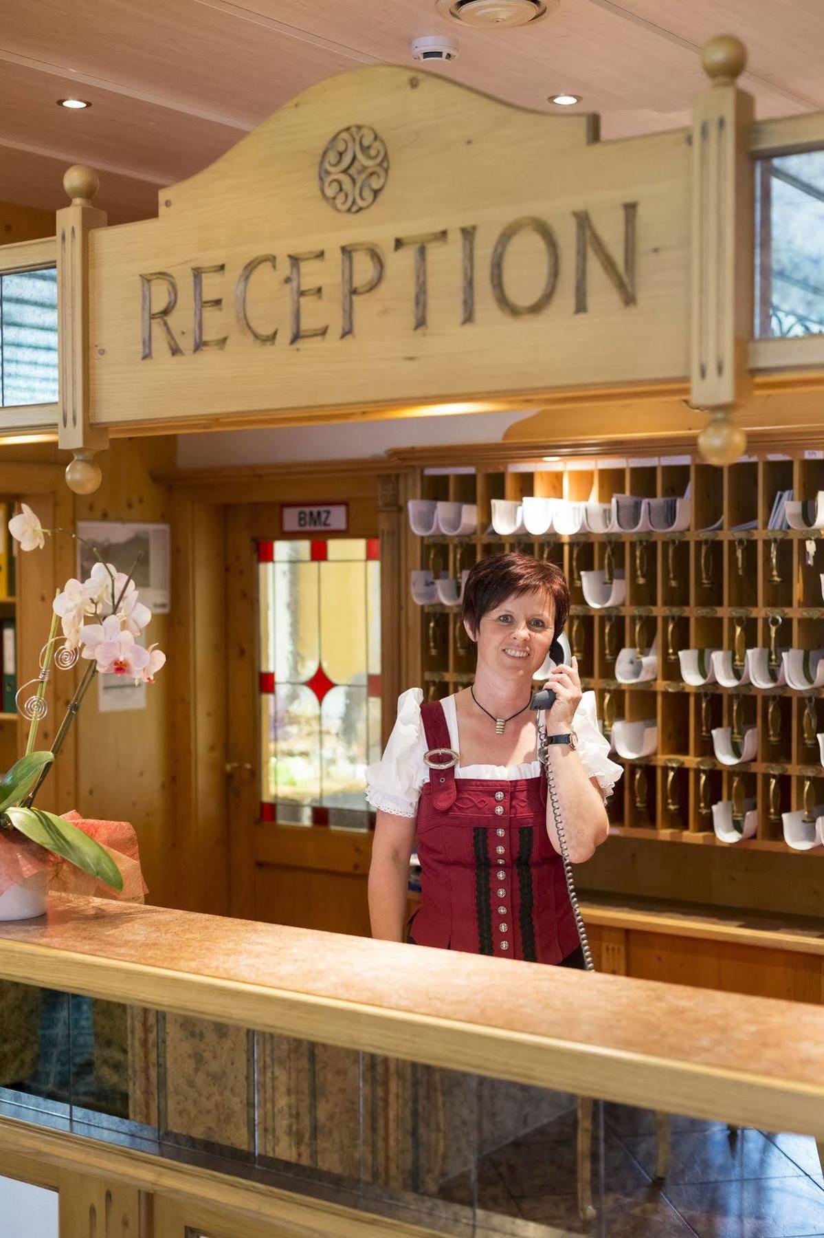 Hotel Alpenhof Sankt Jakob in Defereggen Exterior photo